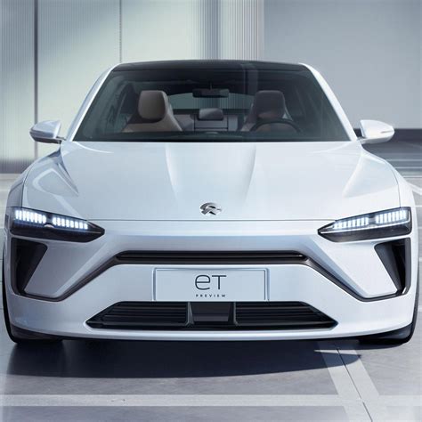 Chinese Electric Car Company - Giovani-has-Townsend