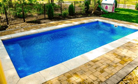 What is the Best Rectangular Fiberglass Pool Design?