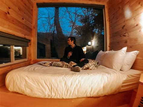 Romantic Outdoor Date Ideas Near Me : The Most Romantic Cabin Getaways ...