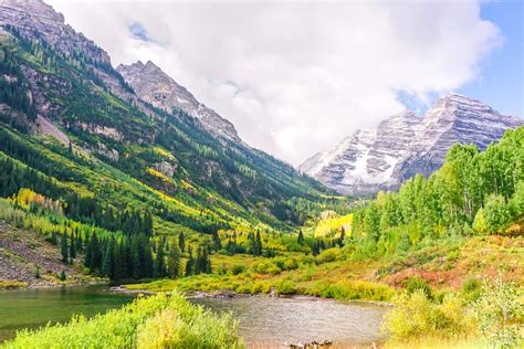 Hiking Maroon Bells in Aspen, Colorado - Wayfaring With Wagner