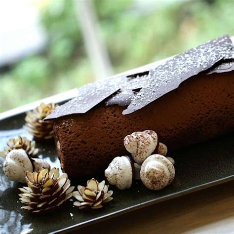 Buche de Noel Recipe in 3 Days - Entertaining with Beth