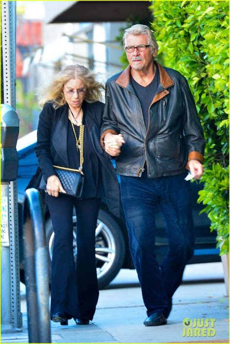 Barbra Streisand & James Brolin Head to Dinner in Santa Monica: Photo ...