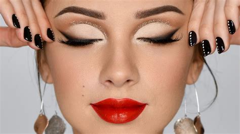 Eye Makeup With Red Lips Tutorial | Lipstutorial.org