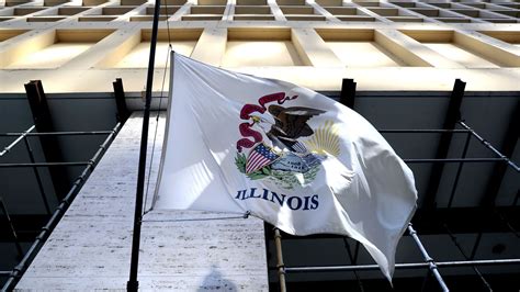 Illinois' state flag could get a redesign. How would you do it? - Axios ...