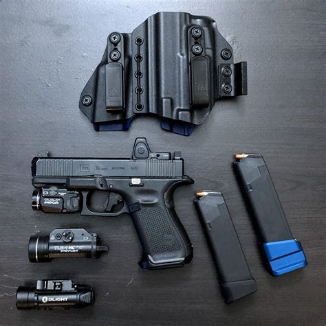 Glock 19.5 + Accessories : r/GunPorn