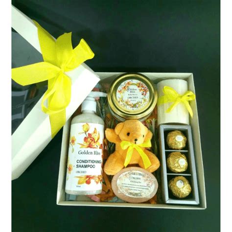 Orchid Touch Cosmetics Gift Box – Quickee