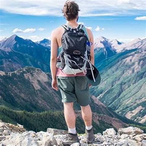 What to Wear Hiking in Summer | The Ultimate Guide to Hiking Clothes