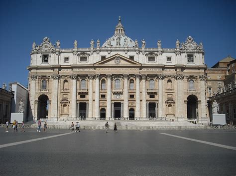 File:Façade of St. Peter's Basilica 2.JPG - Wikipedia, the free ...