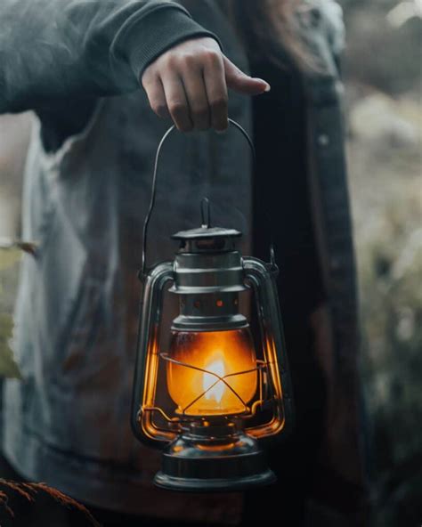 Best Outdoor Solar Lanterns (2022) - The Sustainable Living Guide