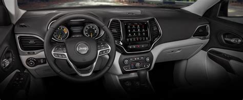 2022 Jeep® Cherokee Interior Features - Superb Comfort