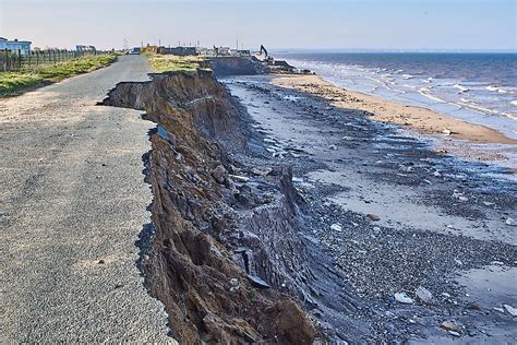 What Are The Differences Between Weathering And Erosion? - WorldAtlas