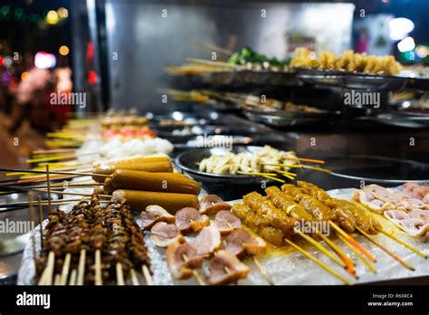 Street food in Kuala Lumpur Stock Photo - Alamy