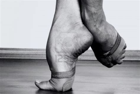 Evolution of a dancer: Exercises for feet strength and flexibility