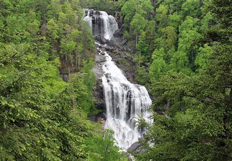 12 Top Waterfalls in North Carolina | PlanetWare