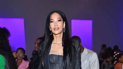 Kimora Lee Simmons says house caught fire in LA, thanks firefighters