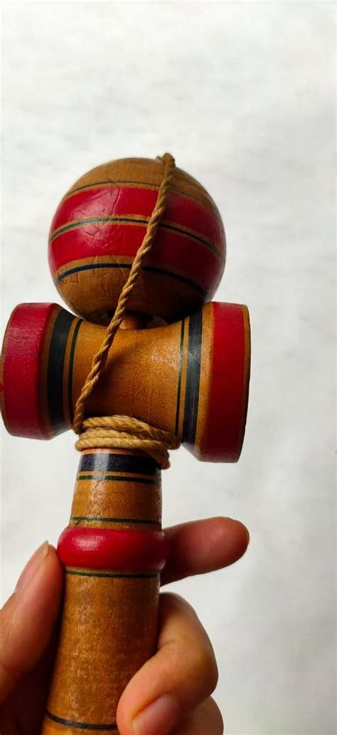 Mainan tradisional kayu Jepang vintage Kendama MADE IN JAPAN, Toys ...