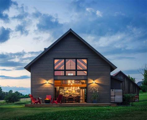 5 Modern Projects That Reinvent The Barn House