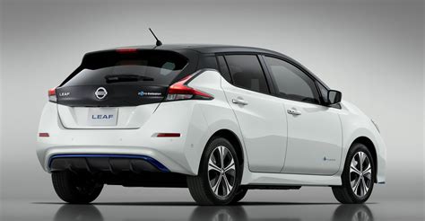 Nissan Leaf Electric 2024 - Carly Tatiania