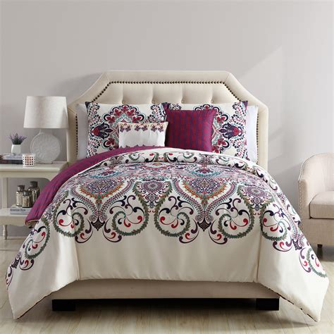 VCNY Home Amherst 4-Piece Red Damask Reversible Comforter Set, Twin ...