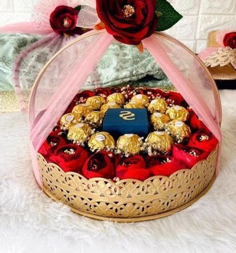 Golden, Red, Yellow, And Baby Pink Metal Chocolate Gift Hamper, For ...