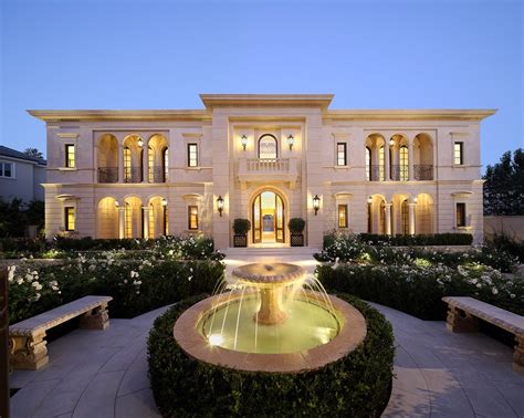 Beverly Hills | Luxury exterior, Mansion designs, Luxury homes exterior