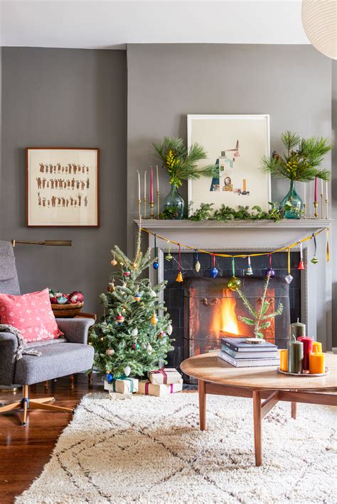 52 Best Christmas Mantel Ideas - Festive Holiday Mantel Decor