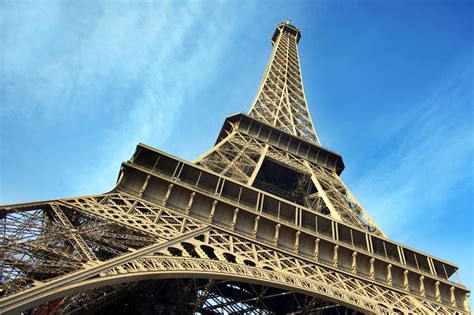 Eiffel Tower: Information & Facts - TravelABZ