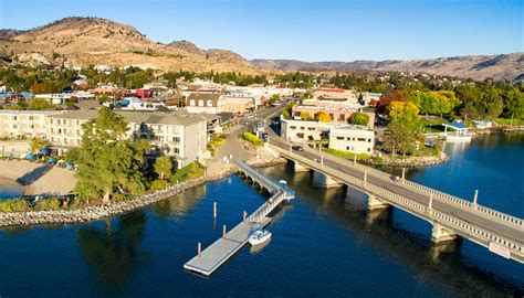 Autumn in Lake Chelan