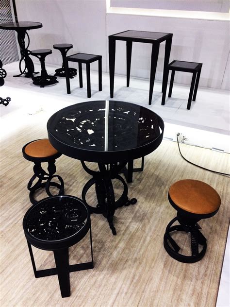 Handcrafted METAL Round Table(Circle Decor), Circular Table, Home ...