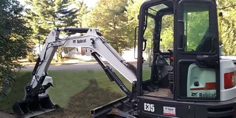 Bobcat E35 Specs, Weight, Lift Capacity, Price and Reviews