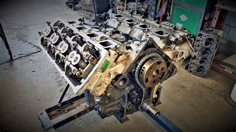 Hemi Engine Autopsy: 235,000-Mile 5.7L Out of a 2011 Dodge Challenger