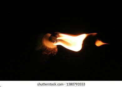 6,989 Flickering candle Images, Stock Photos & Vectors | Shutterstock