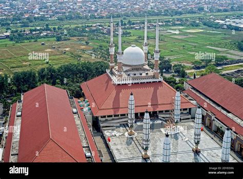 Lokasi Masjid Agung Jawa Tengah: Panduan Lengkap untuk Peziarah dan ...