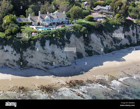 Aerial view of Barbra Streisand 's home in Malibu. Los Angeles ...