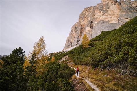 9 Best Hikes in Cortina d'Ampezzo, Italian Dolomites