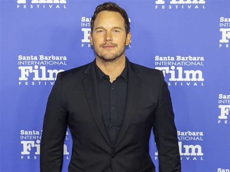 Why Chris Pratt produced the new wrestling documentary 'Helen Believe ...