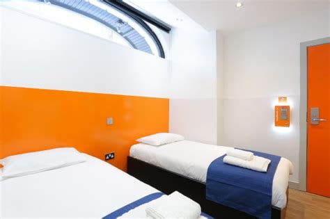 EASYHOTEL LUTON - Updated 2023 Prices & Hotel Reviews (England)