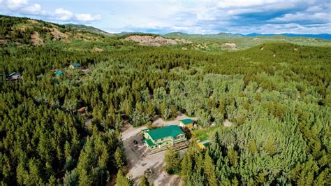 Campground - Yukon Hot Springs Campground & Hostel