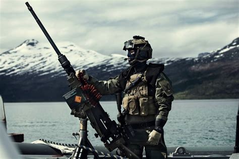 Norwegian maritime special forces soldier (Marinejegerkommandoen) on ...