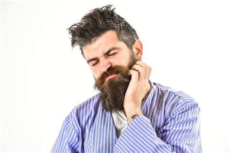 How To Stop Itchy Beard ? Why does a beard itch? | Outfit