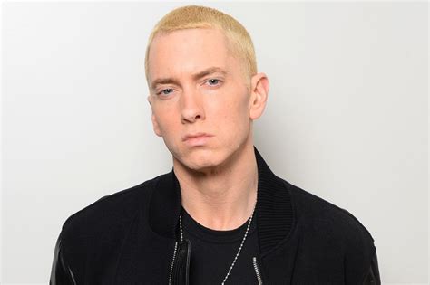 Eminem : Eminem Acquires Facial Hair in Surprising Transformation ...