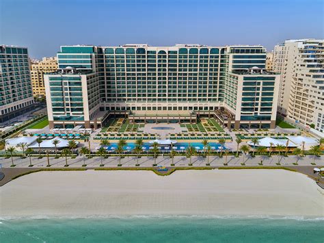 Hilton Dubai Palm Jumeirah opens on Palm West Beach