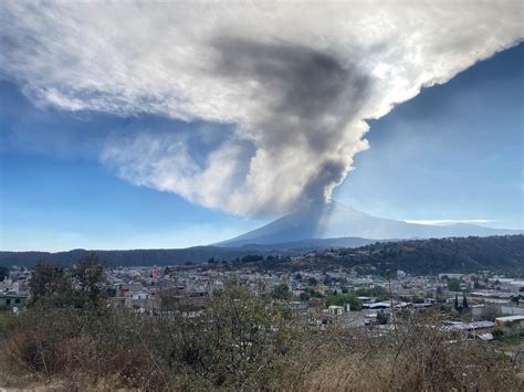 Town unites to celebrate Mexico’s most active volcano despite ...