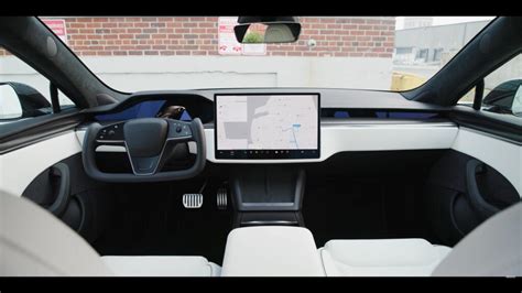 Tesla has re-invented the steering wheel, MKBHD's Model S Plaid first ...