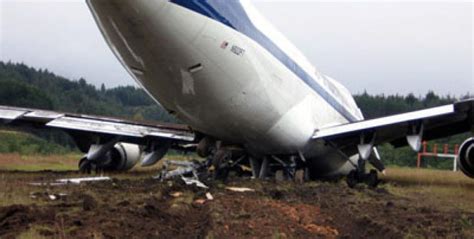 Crash of a Boeing 747-200 in Medellin | Bureau of Aircraft Accidents ...