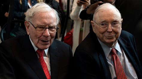 Charlie Munger, friend and business partner of Warren Buffett, dead at ...