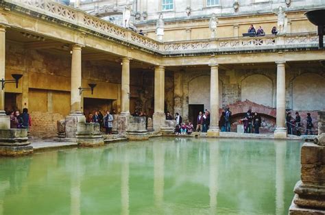 Top 10 Fun Facts About the Roman Baths - Discover Walks Blog