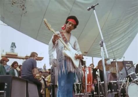 Jimi Hendrix Woodstock / Jimi Hendrix Costume Tribute | Queen's end ...