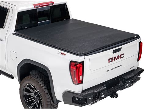 Gator SFX Tri-Fold Soft Folding Tonneau Cover | RealTruck