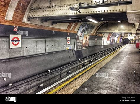 Deserted Covent Garden Tube Station Stock Photo - Alamy